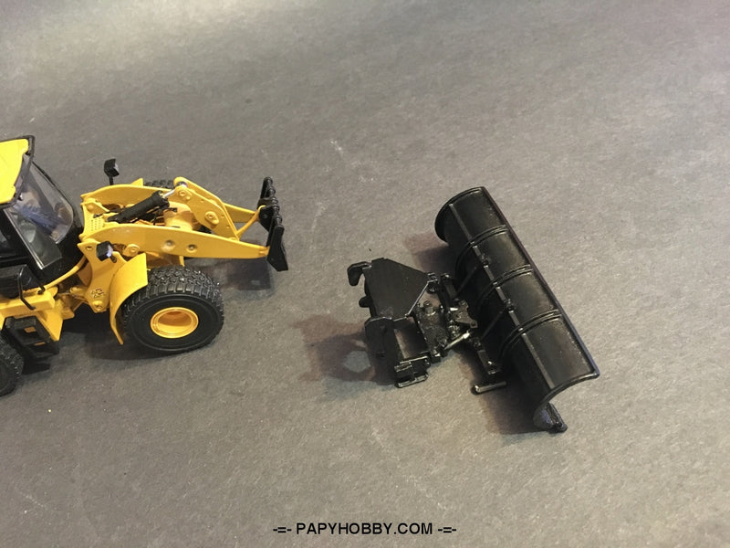 Chargez l'image dans la visionneuse de la galerie, PAPYHOBBY - 1/50 - REVERSIBLE SNOWPLOW KIT ASSEMBLY - WHEEL