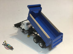 1/50 - International Durastar (white) 10 Wheelers Snow Equipped