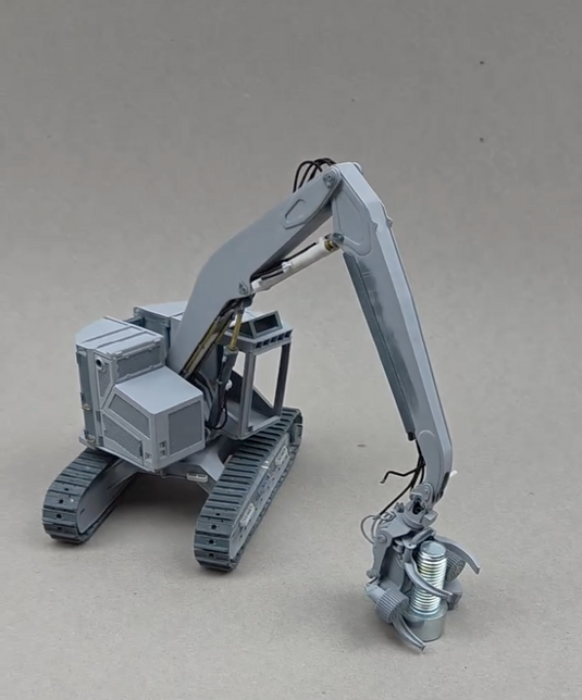 1/24 - H822C Harvester