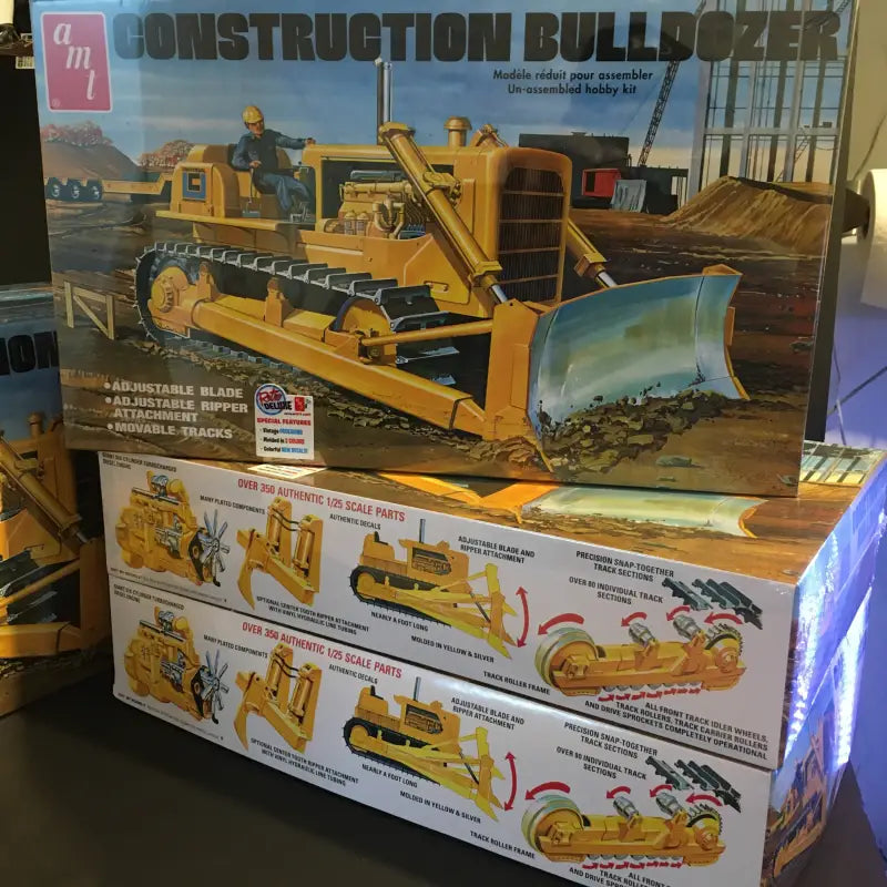 Chargez l&#39;image dans la visionneuse de la galerie, AMT - AMT 1086 CONSTRUCTION BULLDOZER MODEL KIT - SCALE
