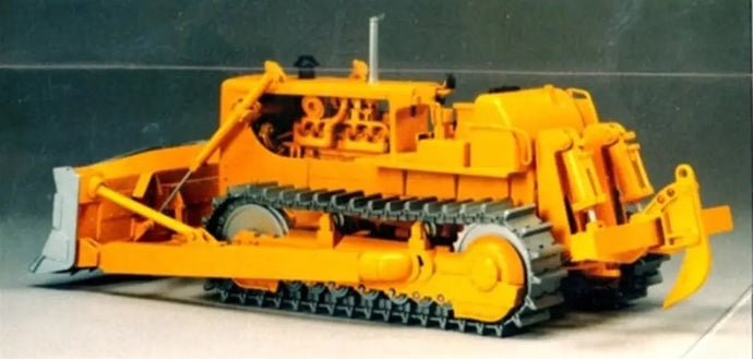 AMT - D8 - COMPLETE TRACTOR - FACTORY BUILD - SCALE MODEL