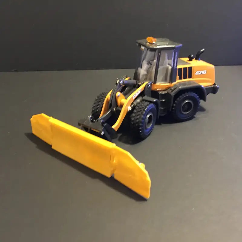 Load image into Gallery viewer, CASE - 1/50 - 621G WHEEL LOADER W/ MP SNOW PLOW - DIECAST
