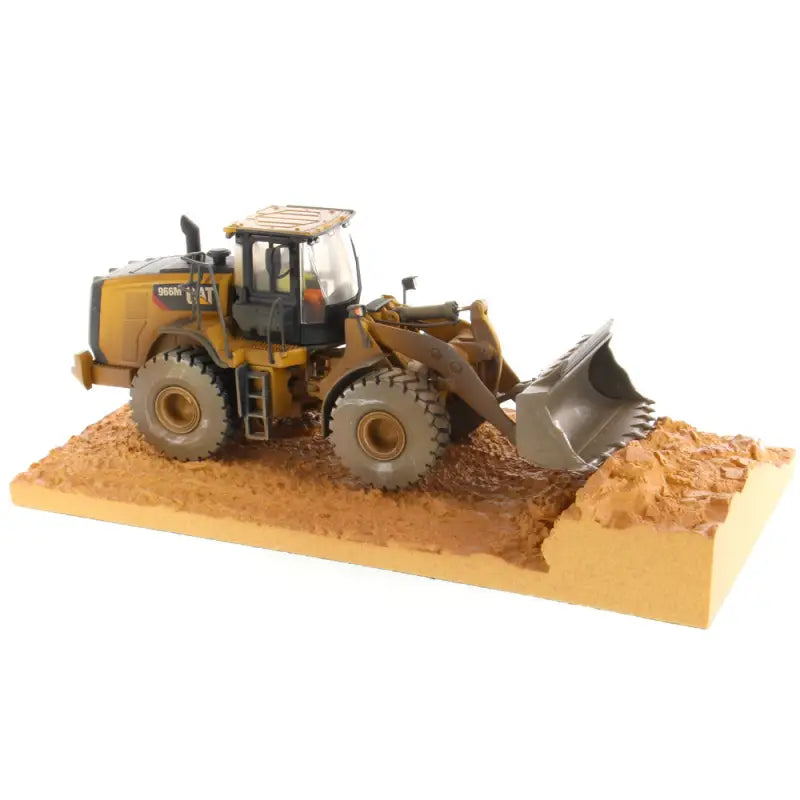 Chargez l&#39;image dans la visionneuse de la galerie, CAT - 1/50 - 966M WEATHERED WHEEL LOADER - DIECAST | SCALE
