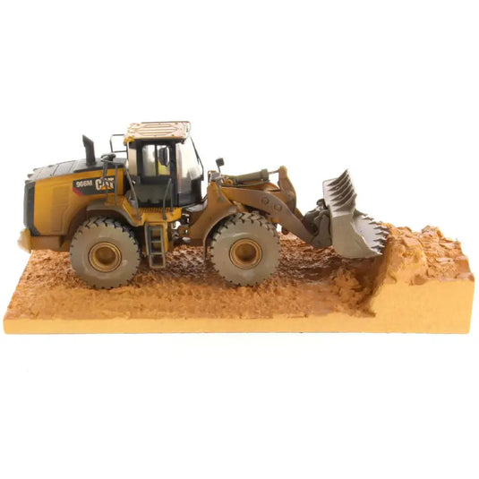 CAT - 1/50 - 966M WEATHERED WHEEL LOADER - DIECAST | SCALE