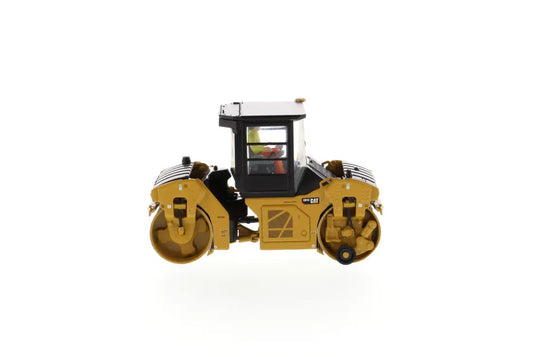 CAT - 1/50 - CB-13 TANDEM VIBRATORY ROLLER WITH CAB