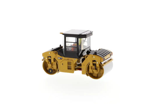 CAT - 1/50 - CB-13 TANDEM VIBRATORY ROLLER WITH CAB