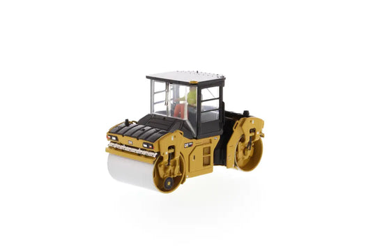 CAT - 1/50 - CB-13 TANDEM VIBRATORY ROLLER WITH CAB