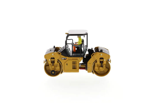 CAT - 1/50 - CB-13 TANDEM VIBRATORY ROLLER WITH ROPS