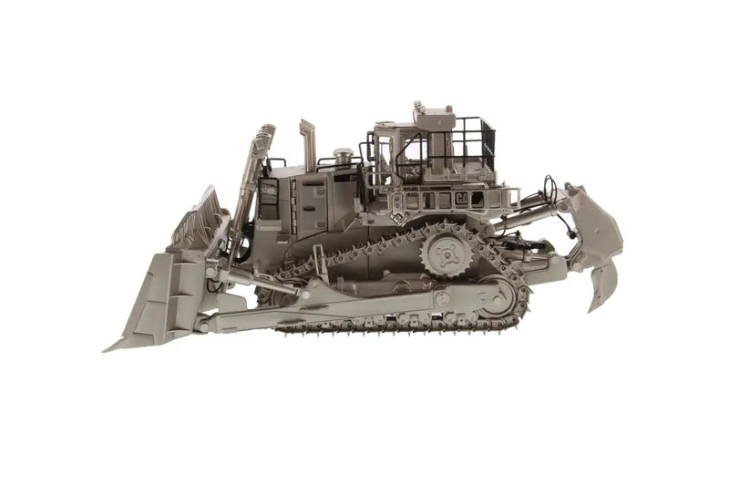 Chargez l&#39;image dans la visionneuse de la galerie, CAT - 1/50 - D11T TRACK-TYPE TRACTOR - MATTE SILVER PLATED
