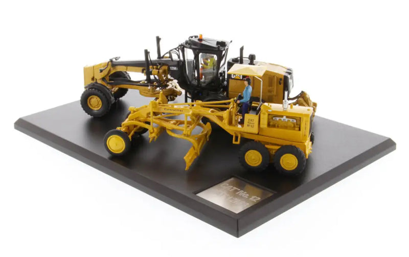 Load image into Gallery viewer, CAT - 1/50 - DIESEL NO. 12 &amp; 12M3 MOTOR GRADERS EVOLUTION
