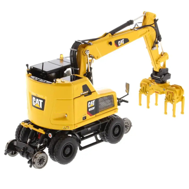 Chargez l&#39;image dans la visionneuse de la galerie, CAT - 1/50 - M323F RAILROAD WHEELED EXCAVATOR SAFETY YELLOW
