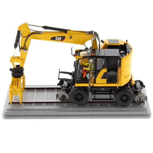 CAT - 1/50 - M323F RAILROAD WHEELED EXCAVATOR SAFETY YELLOW