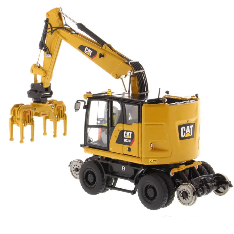 Chargez l&#39;image dans la visionneuse de la galerie, CAT - 1/50 - M323F RAILROAD WHEELED EXCAVATOR CAT YELLOW
