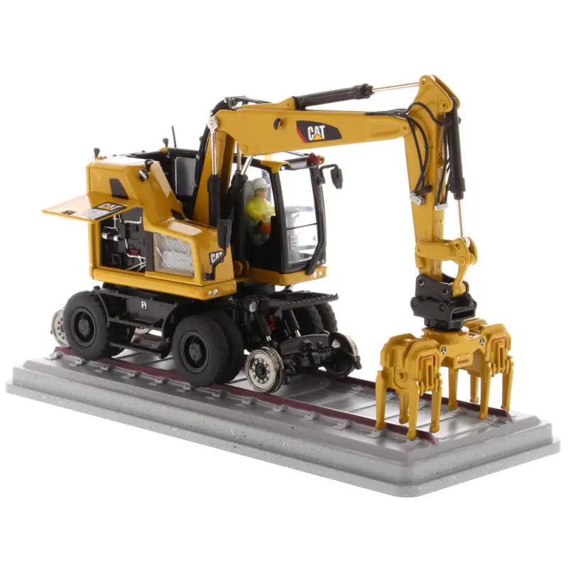 Chargez l&#39;image dans la visionneuse de la galerie, CAT - 1/50 - M323F RAILROAD WHEELED EXCAVATOR CAT YELLOW
