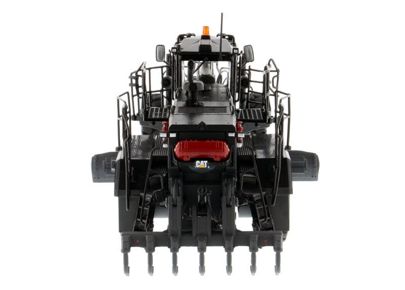 Chargez l&#39;image dans la visionneuse de la galerie, 1/50 - 18M3 Motor Grader Special Black Finish Ltd Edition
