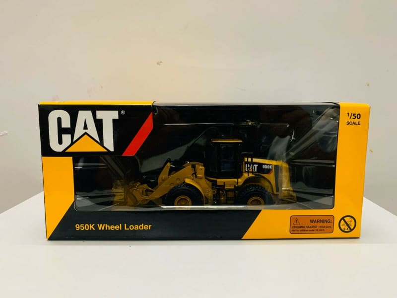 Load image into Gallery viewer, 1/50 - 950K Wheel Loader DIECAST | SCALE
