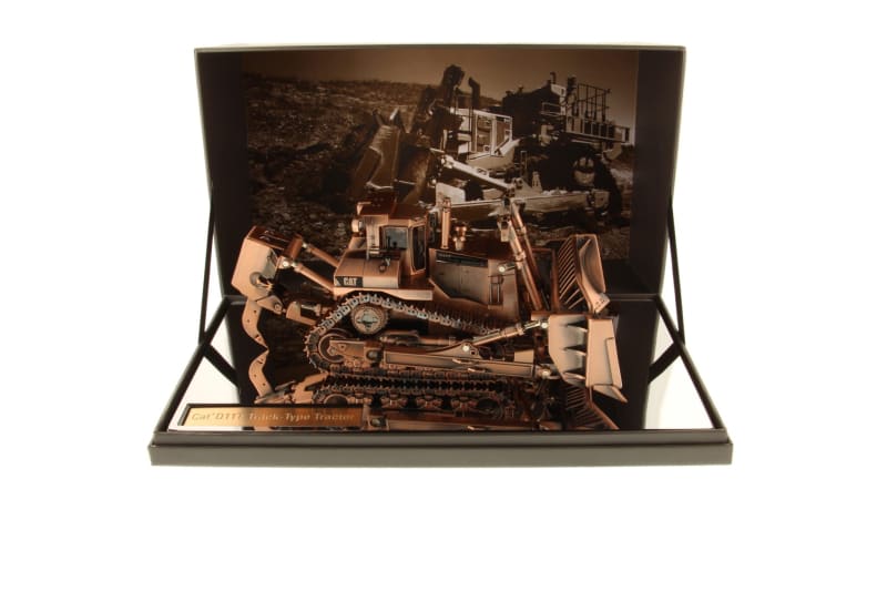 Chargez l&#39;image dans la visionneuse de la galerie, 1/50 - D11T Track-Type Tractor Copper Finish DIECAST | SCALE
