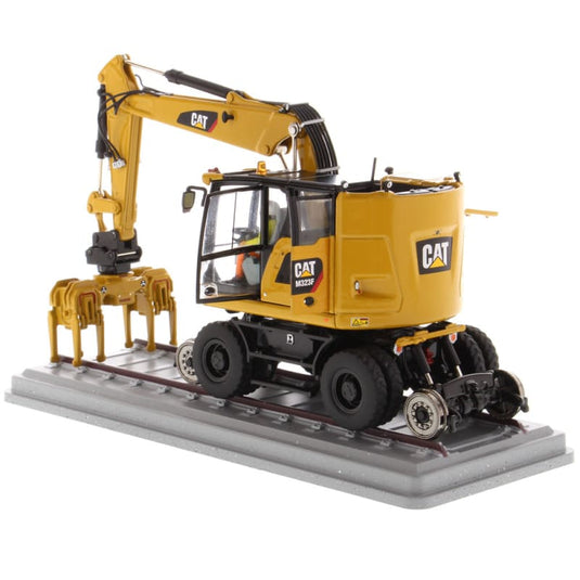 1/50 - M323F railroad Wheeled Excavator CAT Yellow DIECAST