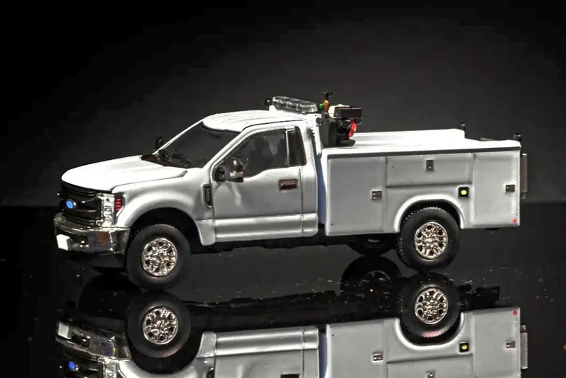 Chargez l&#39;image dans la visionneuse de la galerie, FORD - 1/50 - F350 ROADSIDE SERVICE TRUCK - WHITE - DIECAST
