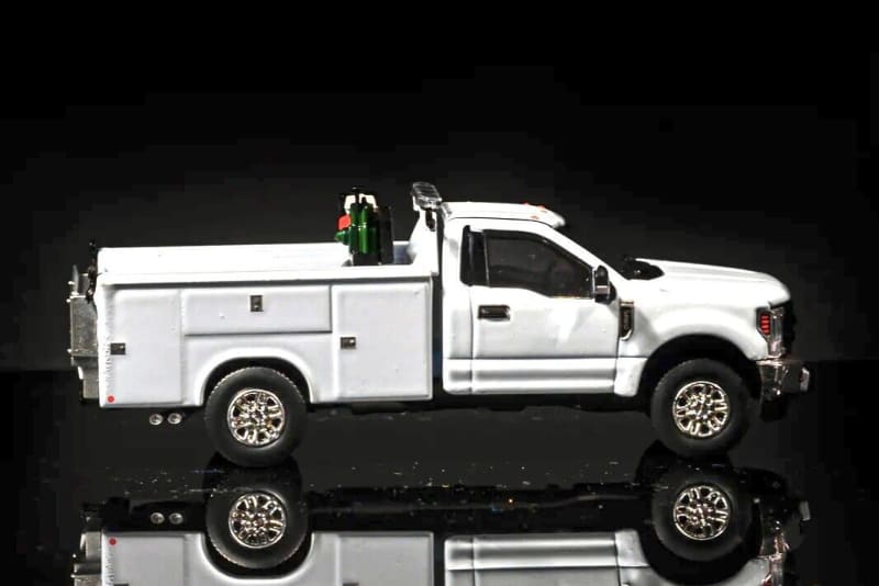Chargez l&#39;image dans la visionneuse de la galerie, 1/50 - F350 Roadside Service truck WHITE DIECAST | SCALE
