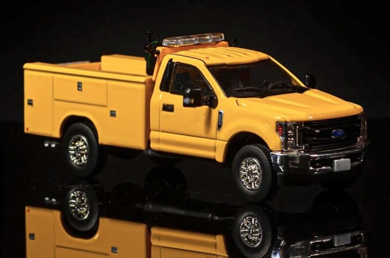 Load image into Gallery viewer, 1/50 - F350 Roadside Service truck YELLOW DIECAST | SCALE
