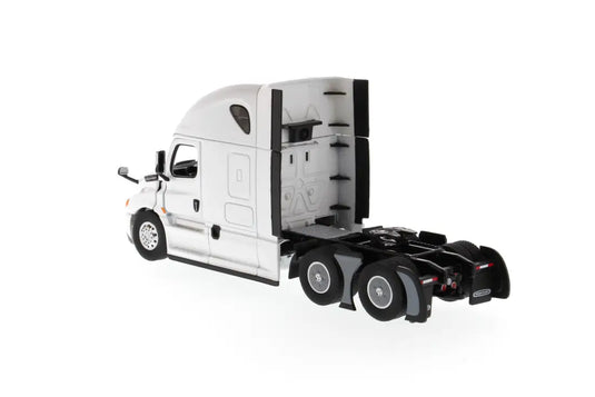 FREIGHTLINER - 1/50 - NEW CASCADIA PEARL WHITE - DIECAST