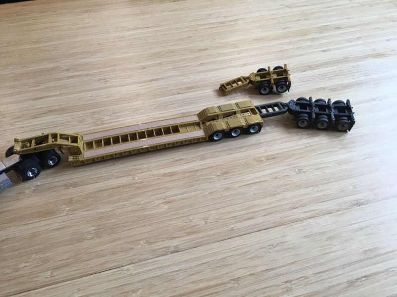 Load image into Gallery viewer, 1/50 - Tridem axle Booster / Rear Bridge DIECAST | SCALE
