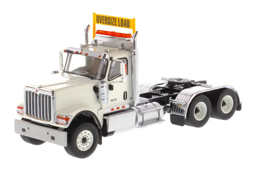 INTERNATIONAL - 1/50 - HX 520 TANDEM TRACTOR - WHITE