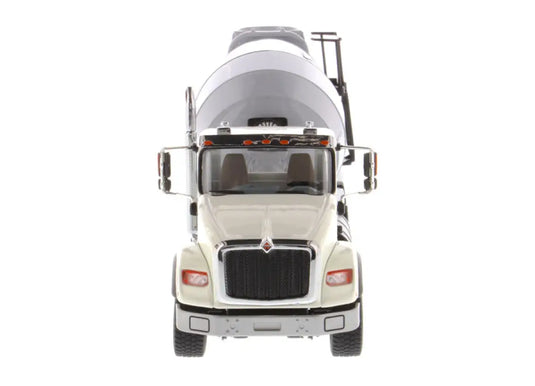 INTERNATIONAL - 1/50 - HX 615 CONCRETE MIXER - WHITE