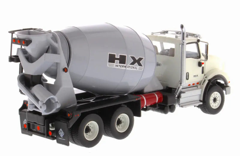 Load image into Gallery viewer, INTERNATIONAL - 1/50 - HX 615 CONCRETE MIXER - WHITE
