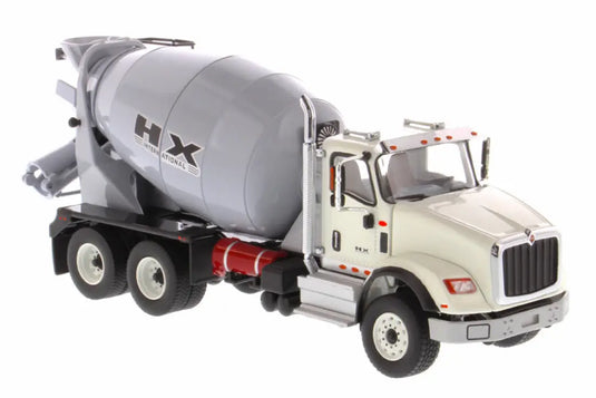 INTERNATIONAL - 1/50 - HX 615 CONCRETE MIXER - WHITE