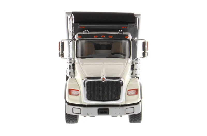 Chargez l&#39;image dans la visionneuse de la galerie, INTERNATIONAL - 1/50 - HX 620 DUMP TRUCK - WHITE CAB/GUN
