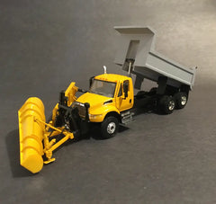 1/50 - International Durastar (yellow) 10 Wheelers Snow Equipped