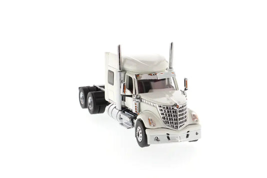 INTERNATIONAL - 1/50 - LONESTAR SLEEPER - WHITE - DIECAST