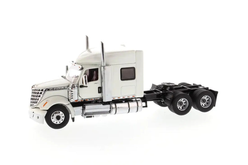 Chargez l&#39;image dans la visionneuse de la galerie, INTERNATIONAL - 1/50 - LONESTAR SLEEPER - WHITE - DIECAST
