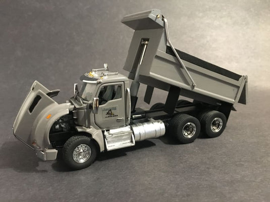 1/50 - Kenworth T880 (GRAY) 10 Wheels Dump Truck DIECAST