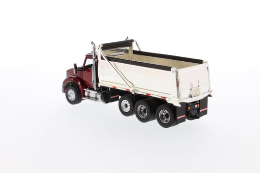 1/50 - T880 SBFA Dump-Truck Radiant red cab + Chrome plated