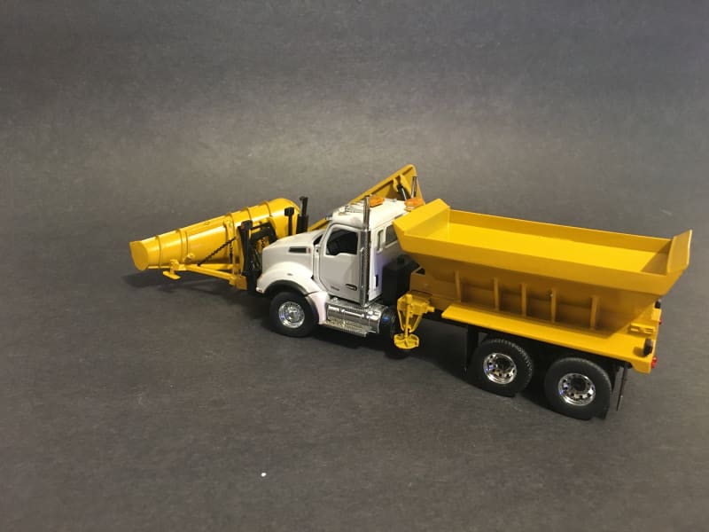 Load image into Gallery viewer, 1/50 - Kenworth T880 (WHITE) FULL Snow Equipped DIECAST
