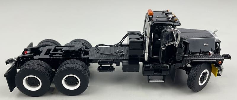 Chargez l&#39;image dans la visionneuse de la galerie, 1/50 - Mack RD800 Tandem Axle Tractor with Ballast Tray
