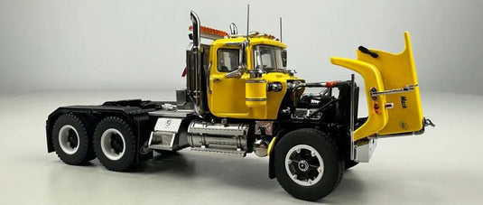 MACK - 1/50 - MACK SUPERLINER HEAVY SPEC TANDEM AXLE