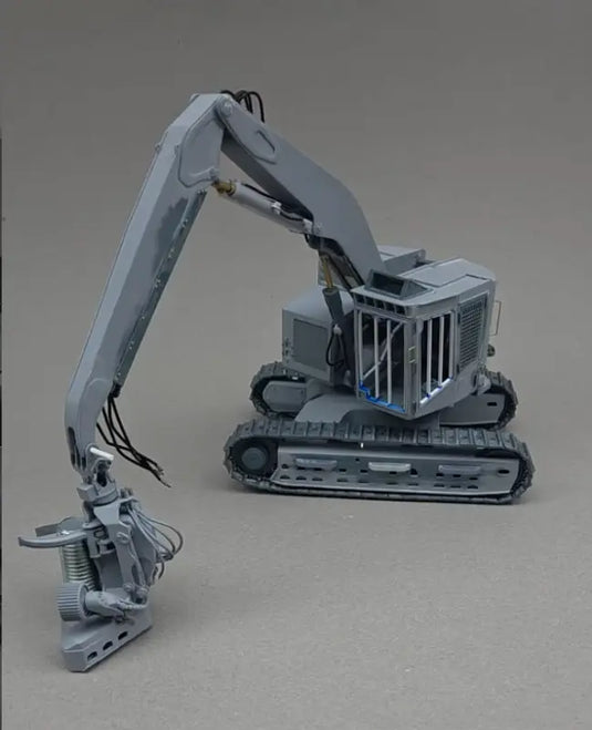 PAPYHOBBY - 1/24 - H822C HARVESTER - SCALE MODEL | FORESTRY