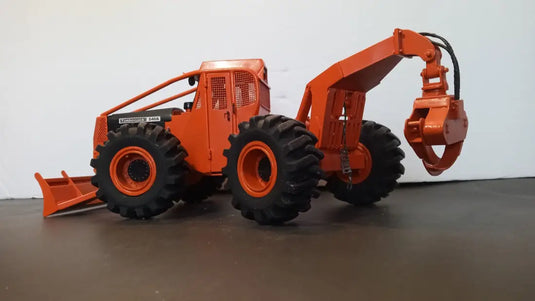 PAPYHOBBY - 1/25 - 240A GRAPPLE SKIDDER - SCALE MODEL