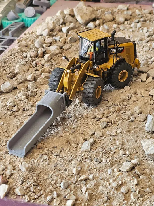 1/50 - CAT 950/966 gravel scoop