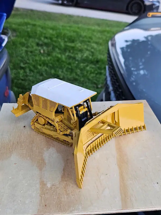 1/50 - CAT D9 scrub dozer kit