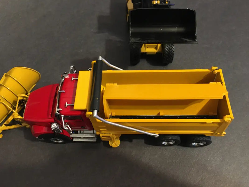 Load image into Gallery viewer, PAPYHOBBY - 1/50 - HYBRID SPREADER - SIDE DUMP BODY
