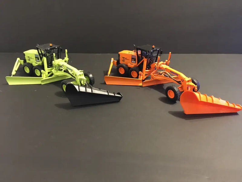 Load image into Gallery viewer, PAPYHOBBY - 1/50 - ONEWAY SNOPLOW FOR GRADER - DIECAST
