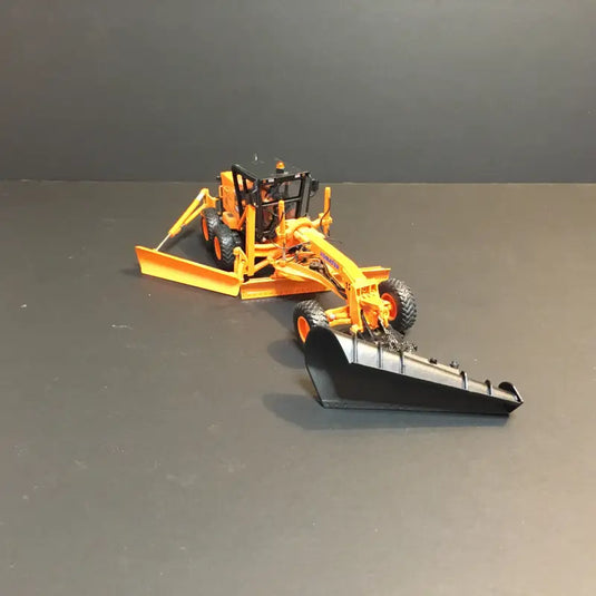 PAPYHOBBY - 1/50 - ONEWAY SNOPLOW FOR GRADER - SCALE 1:50