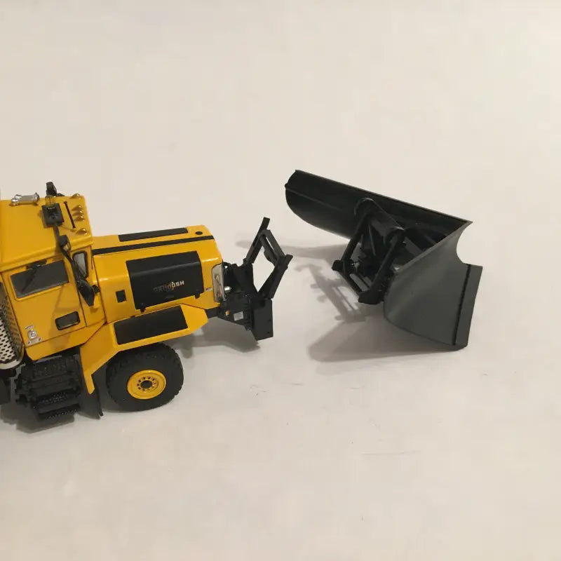 Load image into Gallery viewer, PAPYHOBBY - 1/50 - V-PLOW KIT ASSEMBLY - OSHKOSH - DIECAST
