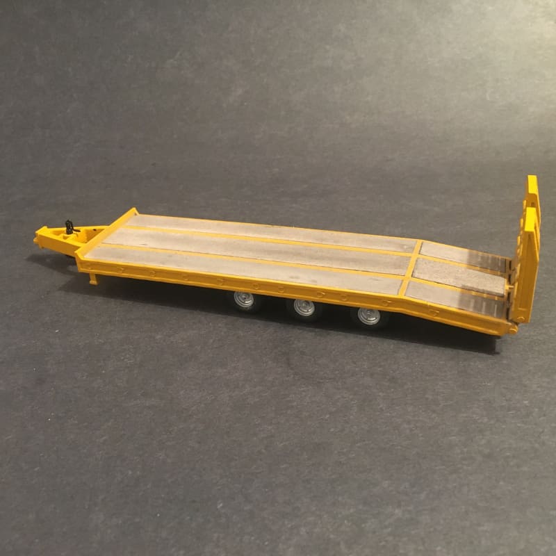 Load image into Gallery viewer, 1/50 - Beaver Tail Trailer 3 axles DIECAST | SCALE
