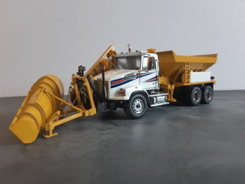 Load image into Gallery viewer, 1/50 - Brine Tank (Pre-Wet System) Long-Size DIECAST
